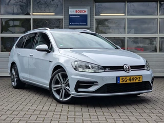 Hoofdafbeelding Volkswagen Golf Volkswagen Golf Variant 1.0 TSI Highline Business R DSG|ACC|Carplay|Stoelverwarming|Digidash|