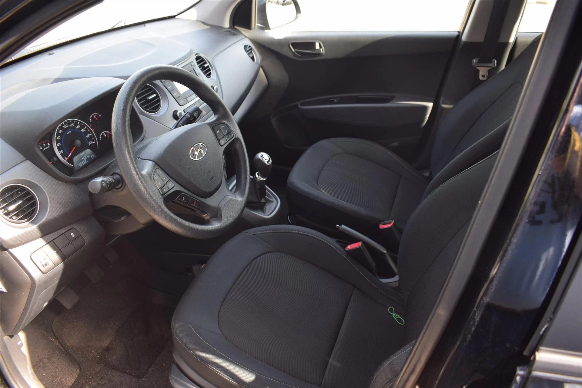 Hoofdafbeelding Hyundai i10