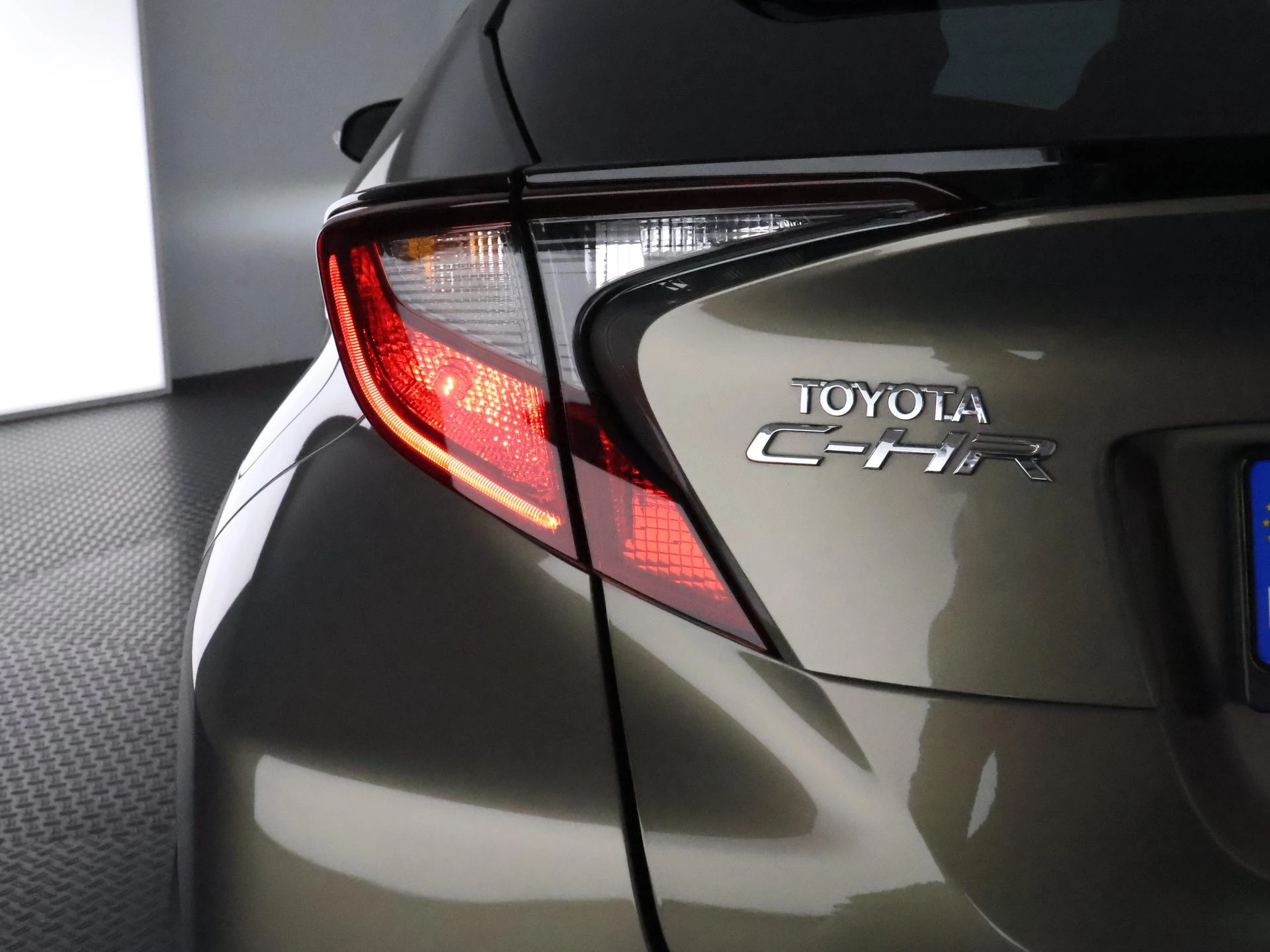 Hoofdafbeelding Toyota C-HR