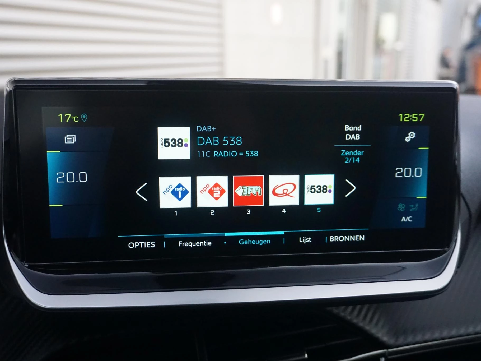 Hoofdafbeelding Peugeot e-208