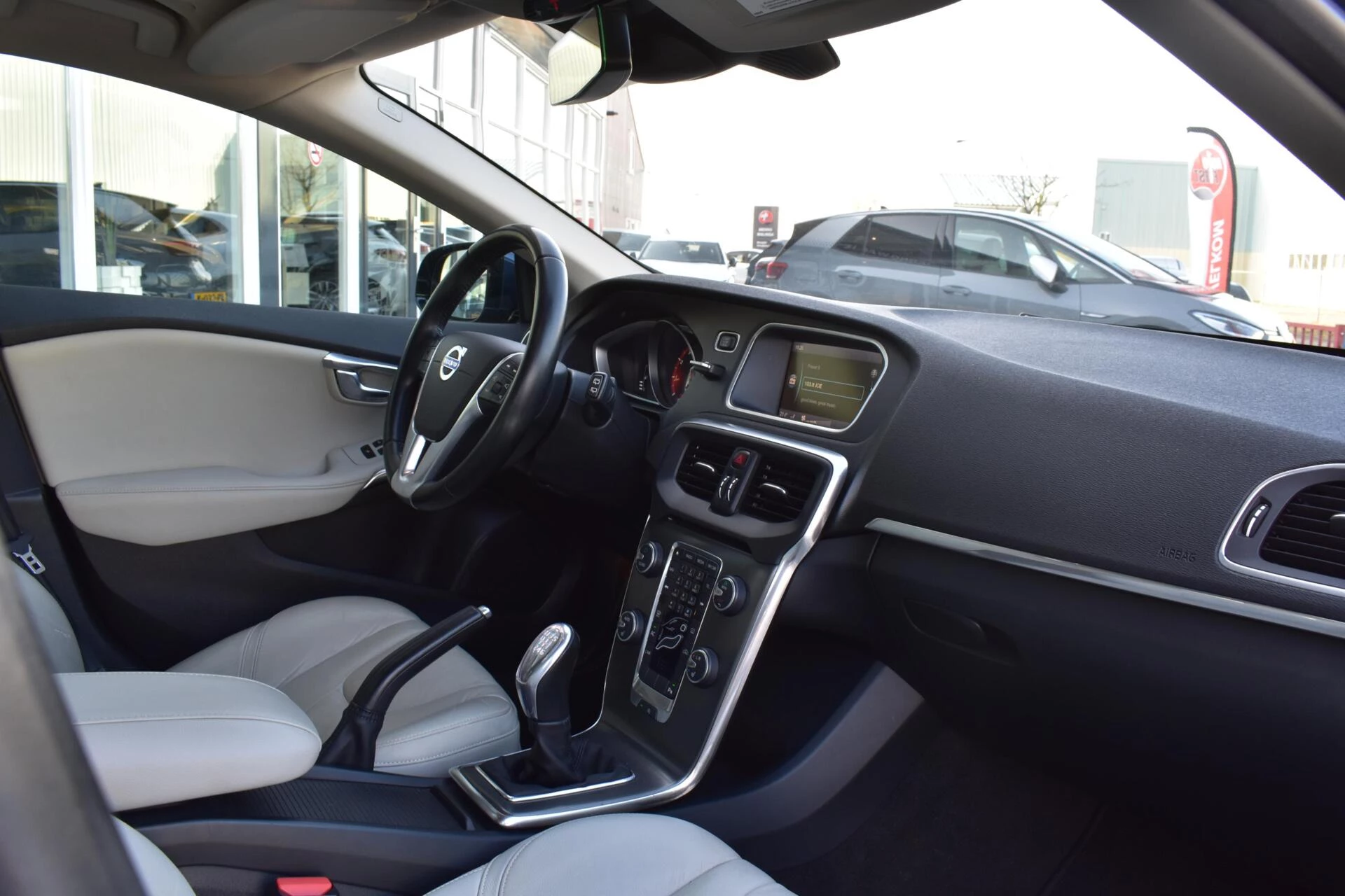 Hoofdafbeelding Volvo V40