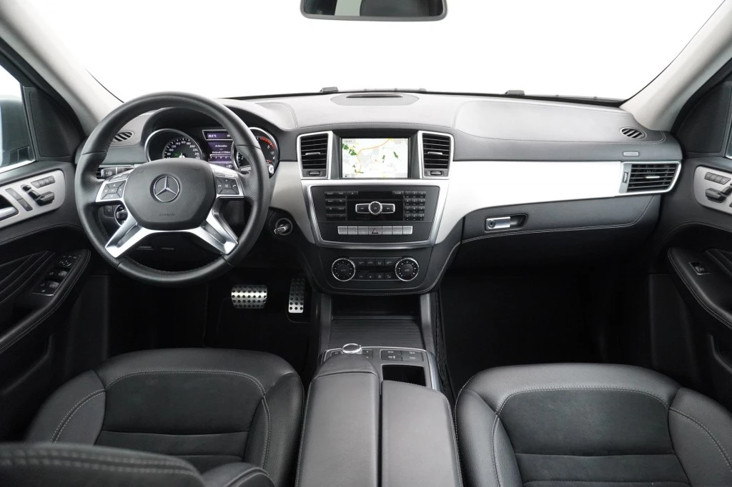 Hoofdafbeelding Mercedes-Benz M-Klasse