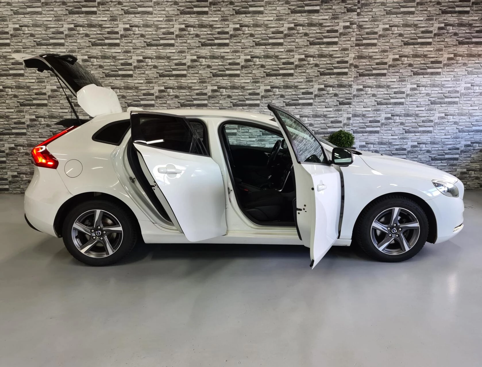 Hoofdafbeelding Volvo V40