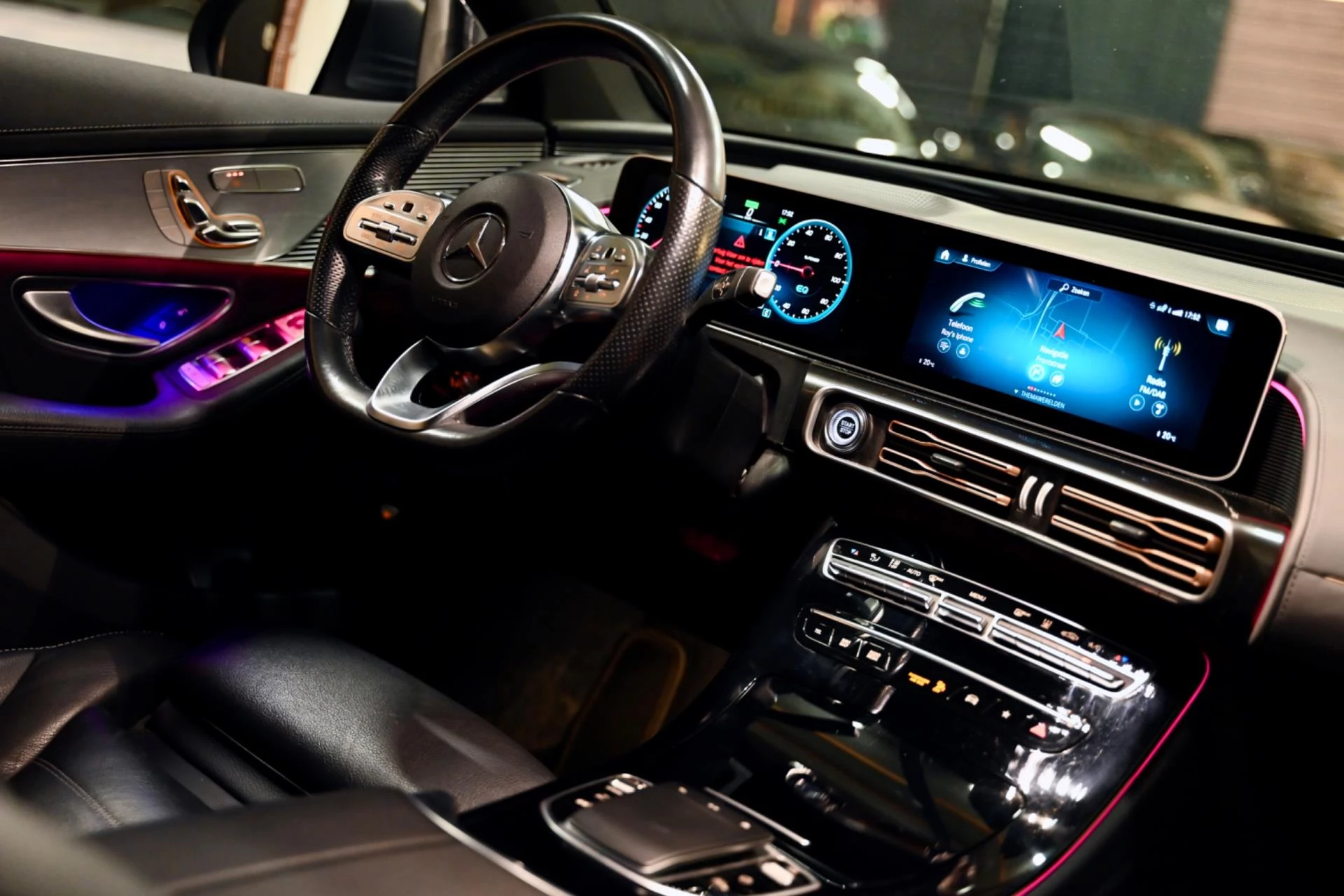 Hoofdafbeelding Mercedes-Benz EQC