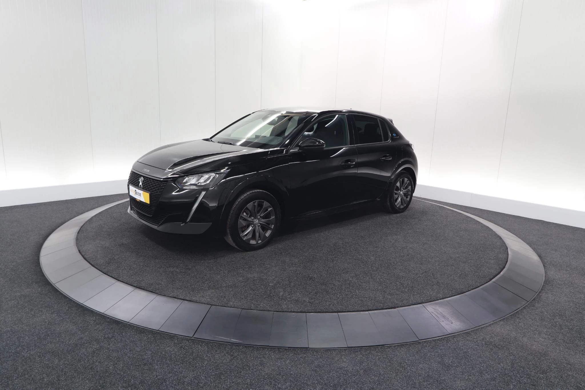 Hoofdafbeelding Peugeot e-208