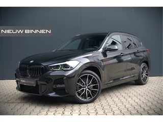 BMW X1 xDrive25e Business Ed. Plus M Sport | Adaptive Cruise Control | Leer | Keyless | Camera | Stuurverwarming | Stoelverwarming | Trekhaak | Shadow line | DAB | HIFI | Automaat | PDC | Navigatie |