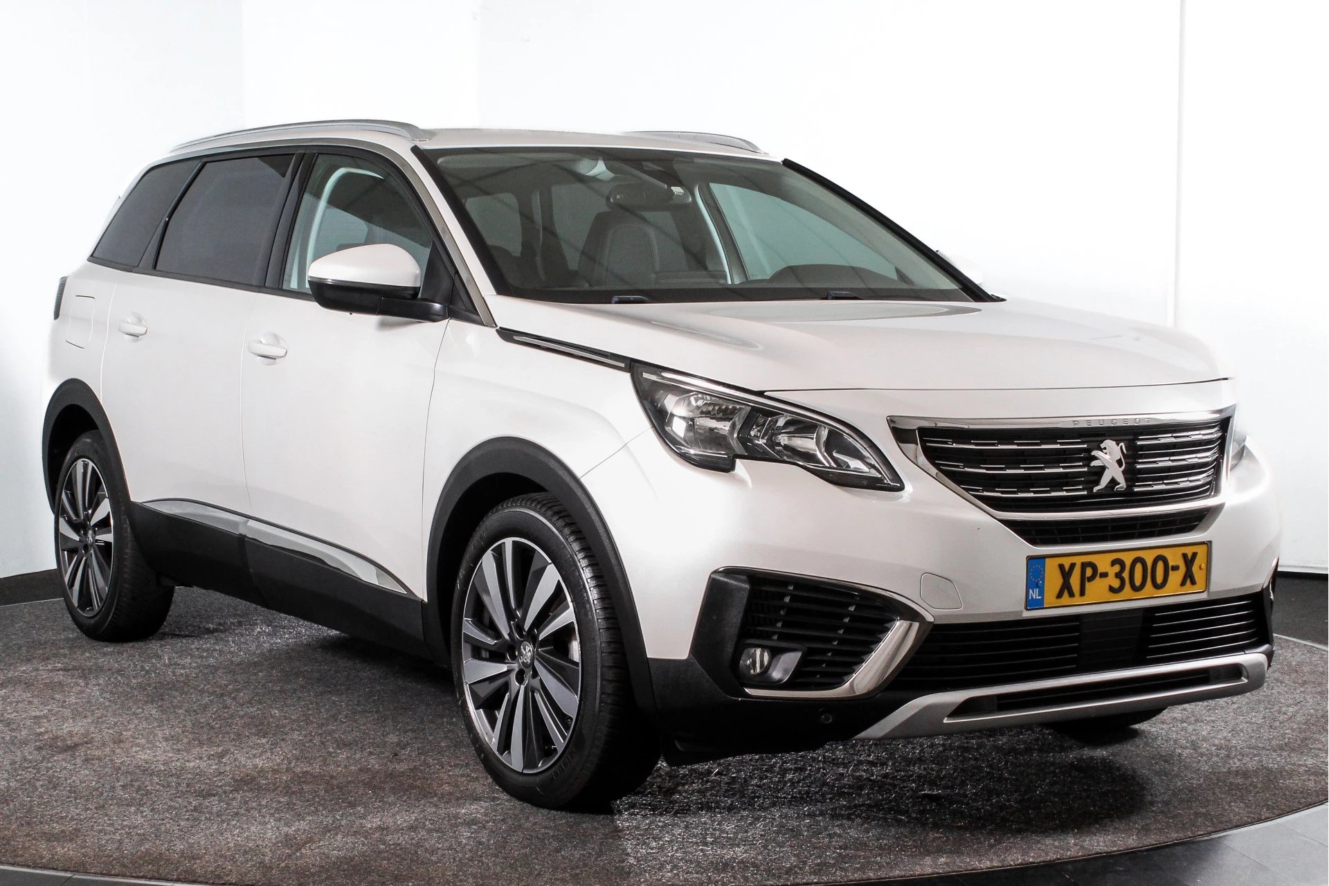 Hoofdafbeelding Peugeot 5008