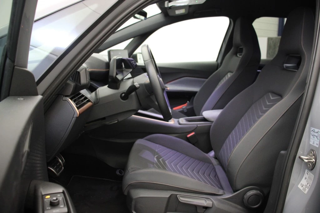 Hoofdafbeelding CUPRA Born