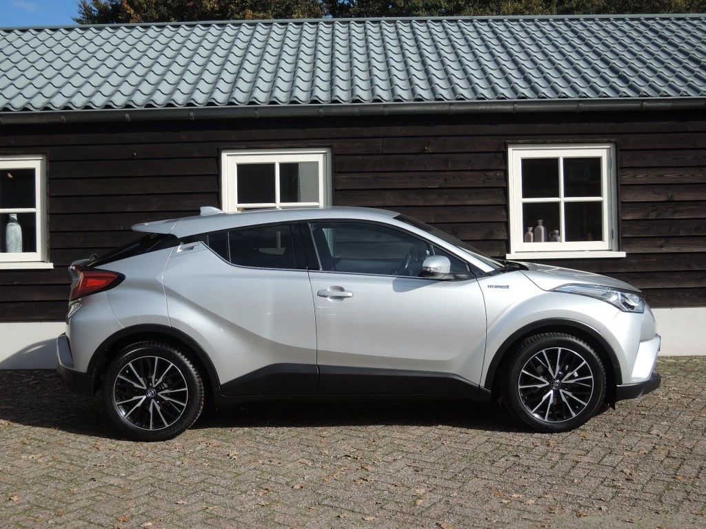 Hoofdafbeelding Toyota C-HR