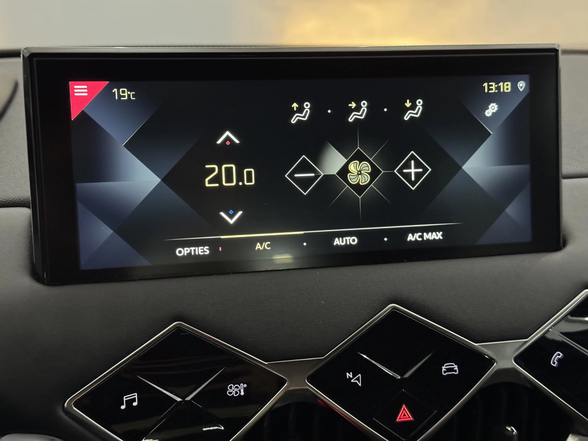 Hoofdafbeelding DS DS 3