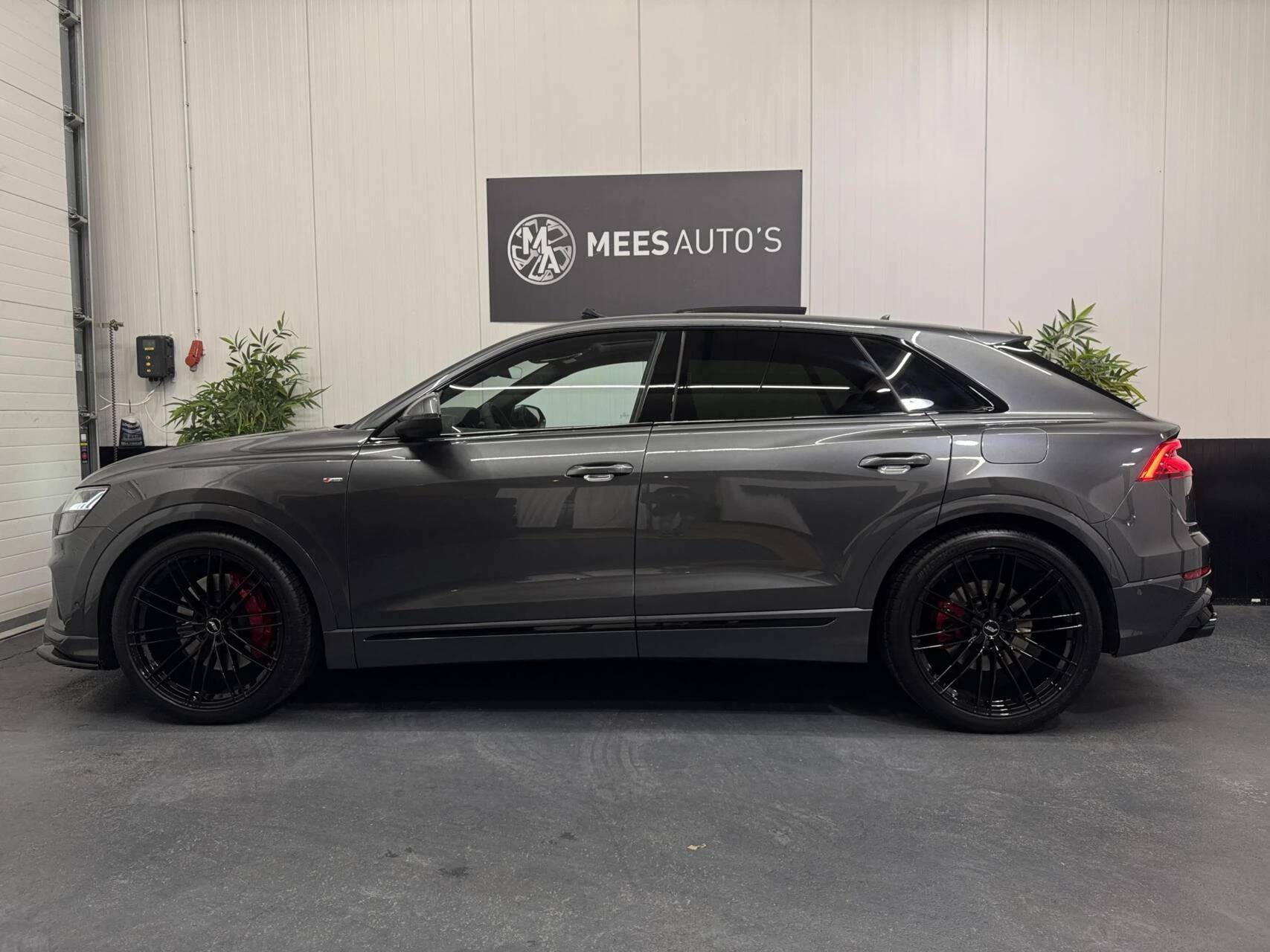 Hoofdafbeelding Audi Q8