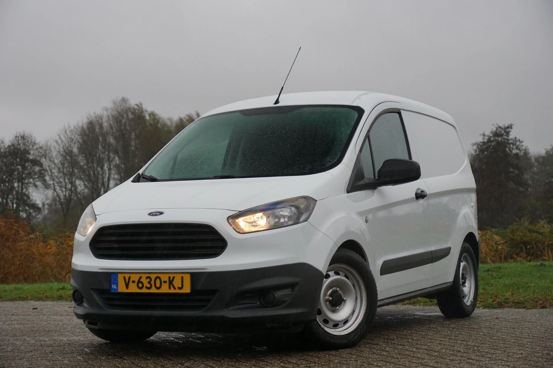 Hoofdafbeelding Ford Transit Courier
