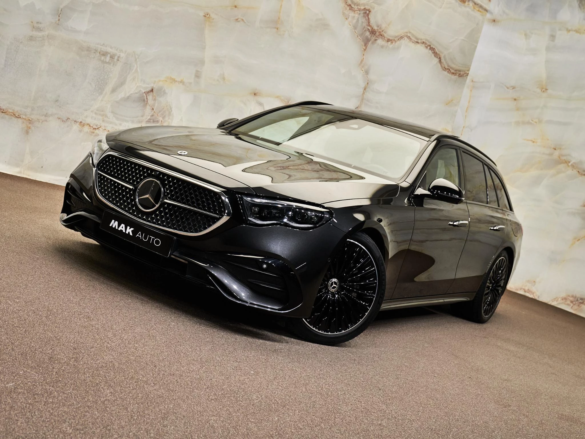 Hoofdafbeelding Mercedes-Benz E-Klasse