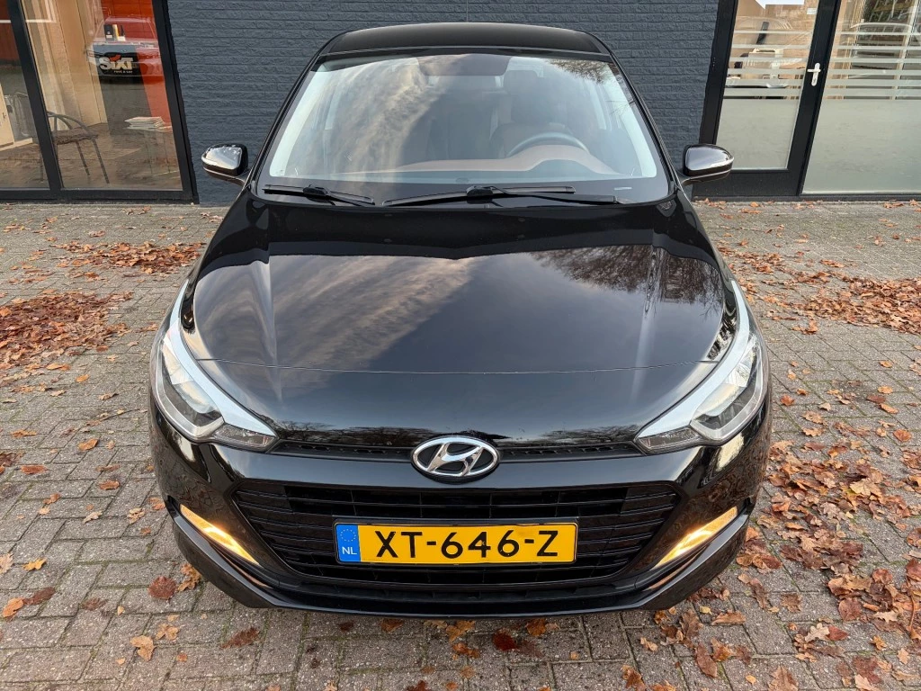 Hoofdafbeelding Hyundai i20