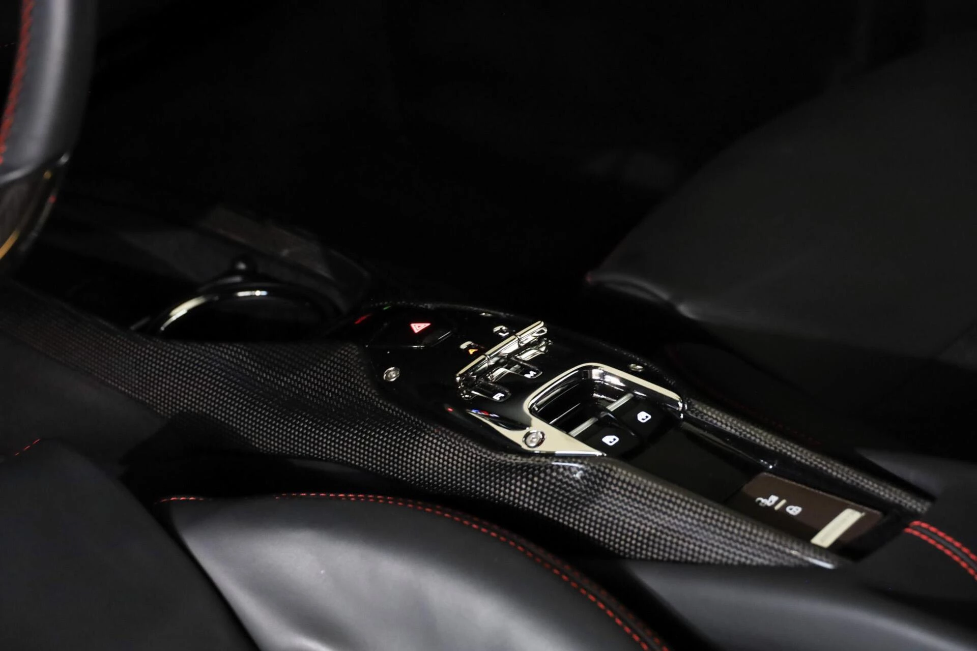 Hoofdafbeelding Ferrari 296