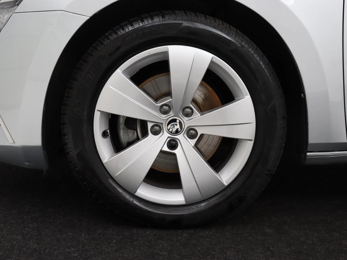 Hoofdafbeelding Škoda Superb