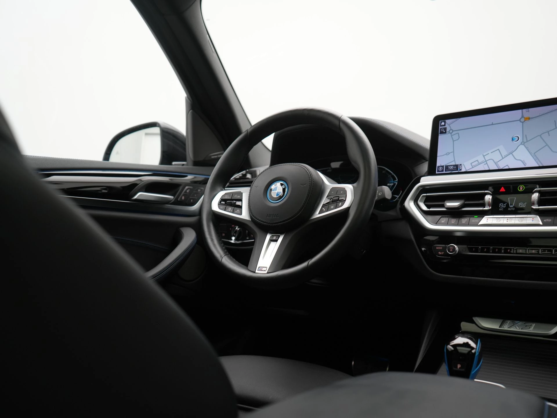 Hoofdafbeelding BMW iX3
