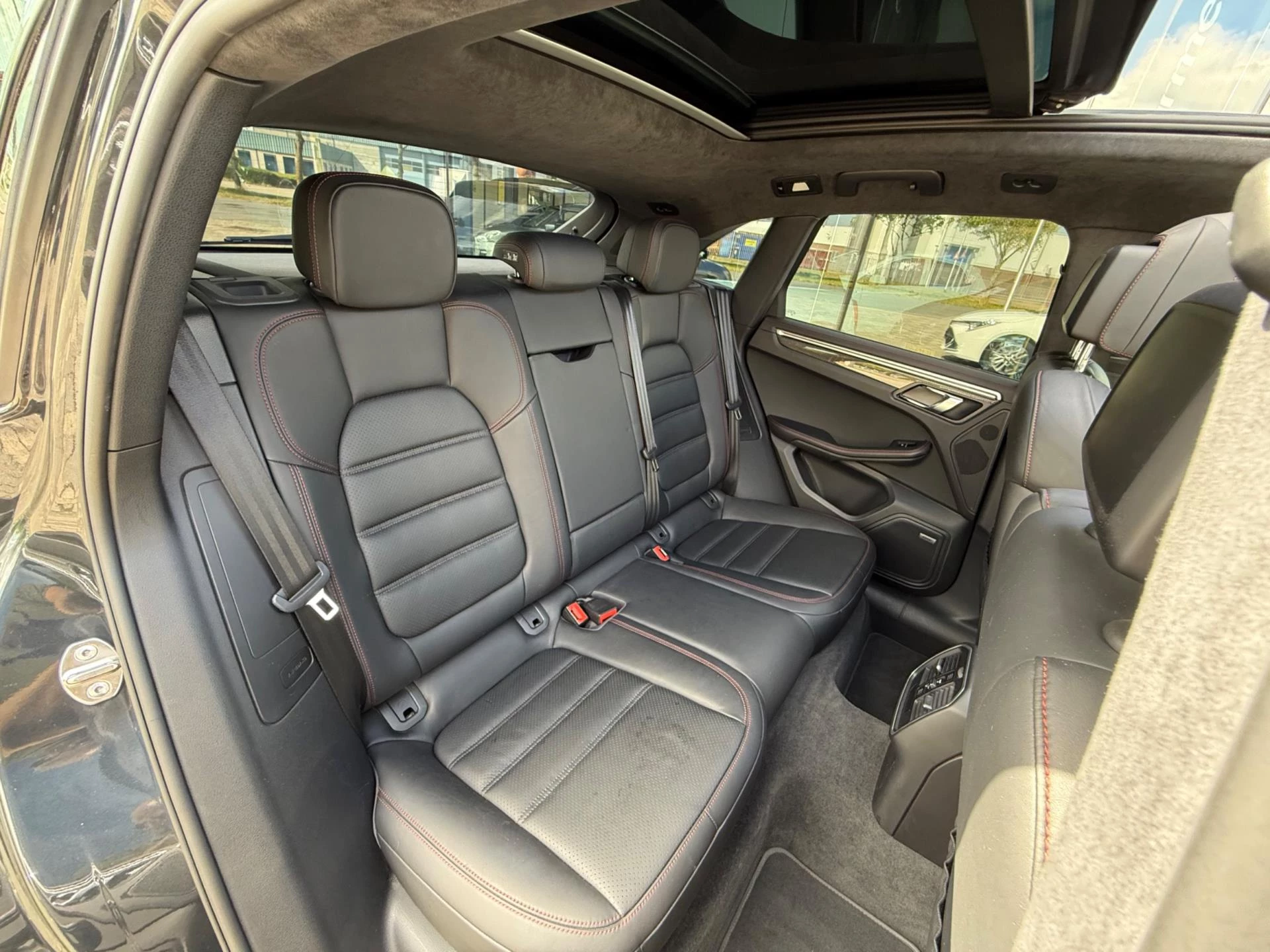 Hoofdafbeelding Porsche Macan