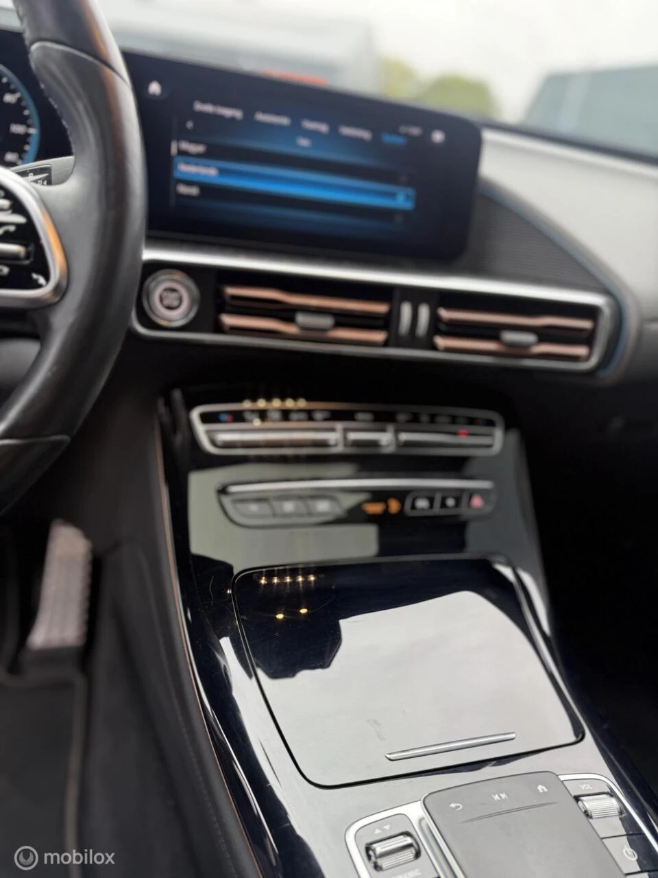 Hoofdafbeelding Mercedes-Benz EQC