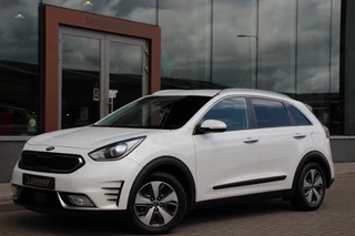Hoofdafbeelding Kia Niro Kia Niro 1.6 GDi Hybrid DynamicLine | Stoelverwarming | ACC | Achteruitrijcamera |
