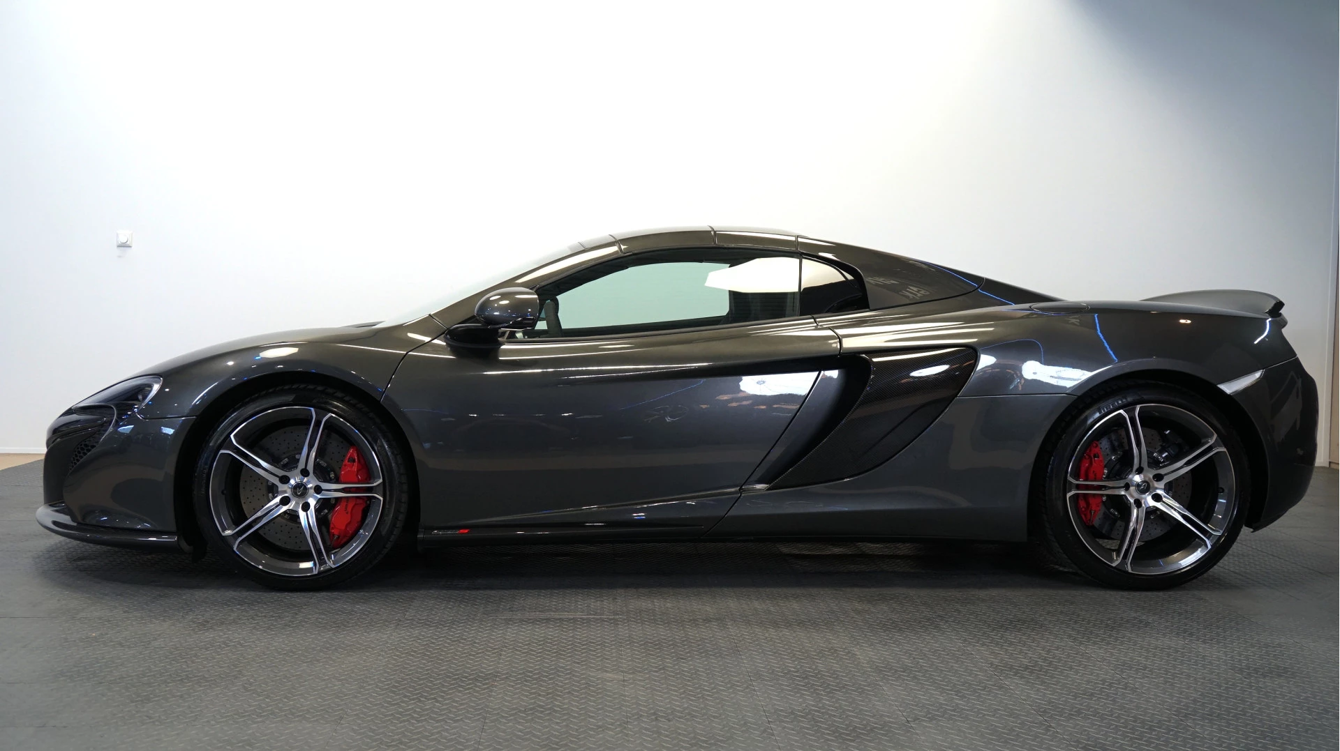 Hoofdafbeelding McLaren 650S