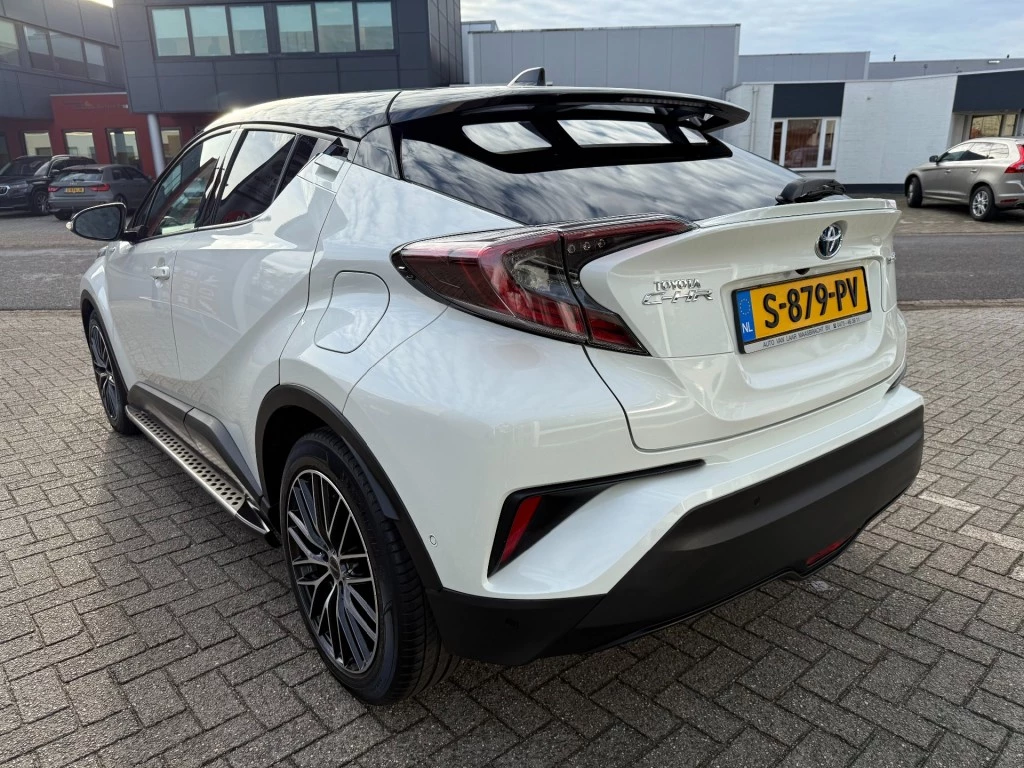 Hoofdafbeelding Toyota C-HR