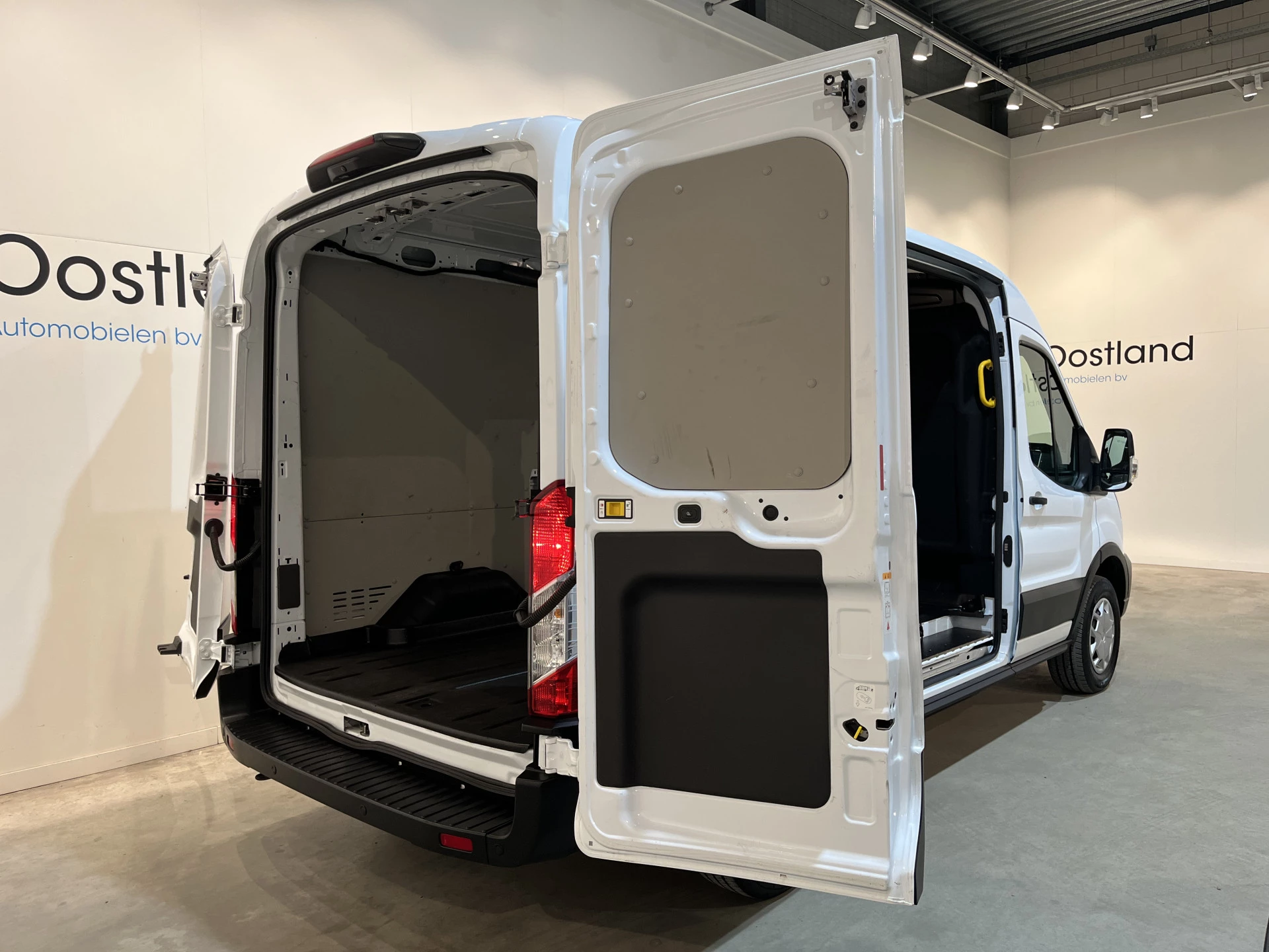 Hoofdafbeelding Ford E-Transit