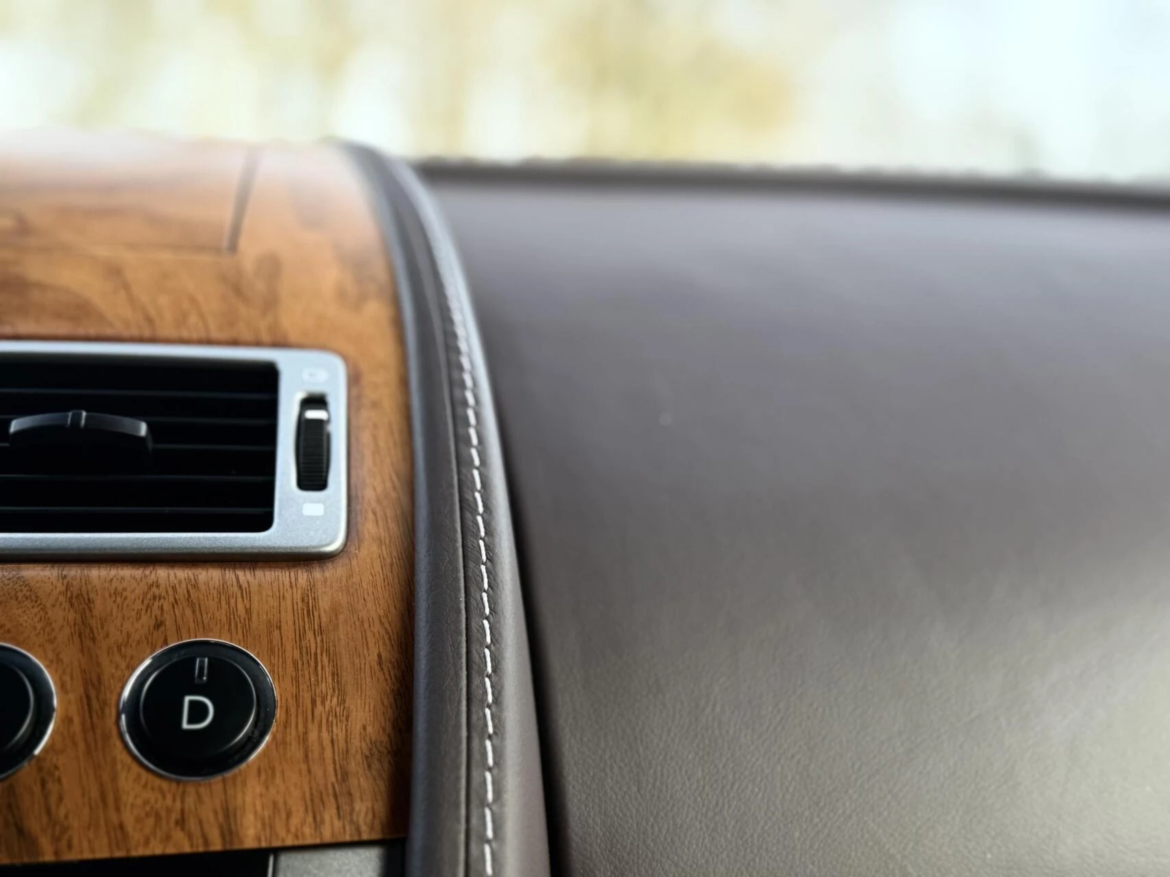 Hoofdafbeelding Aston Martin Rapide