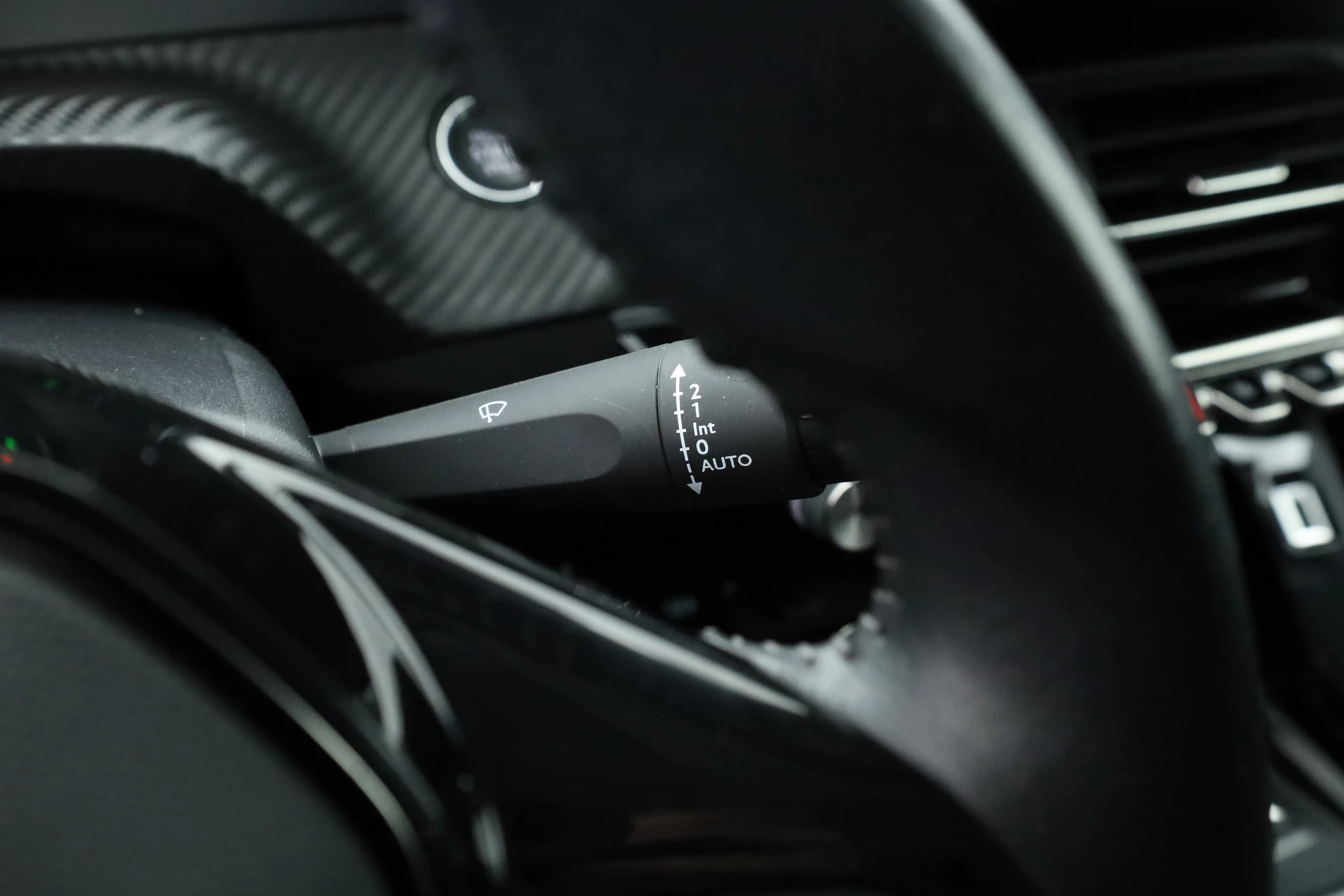 Hoofdafbeelding Peugeot e-2008