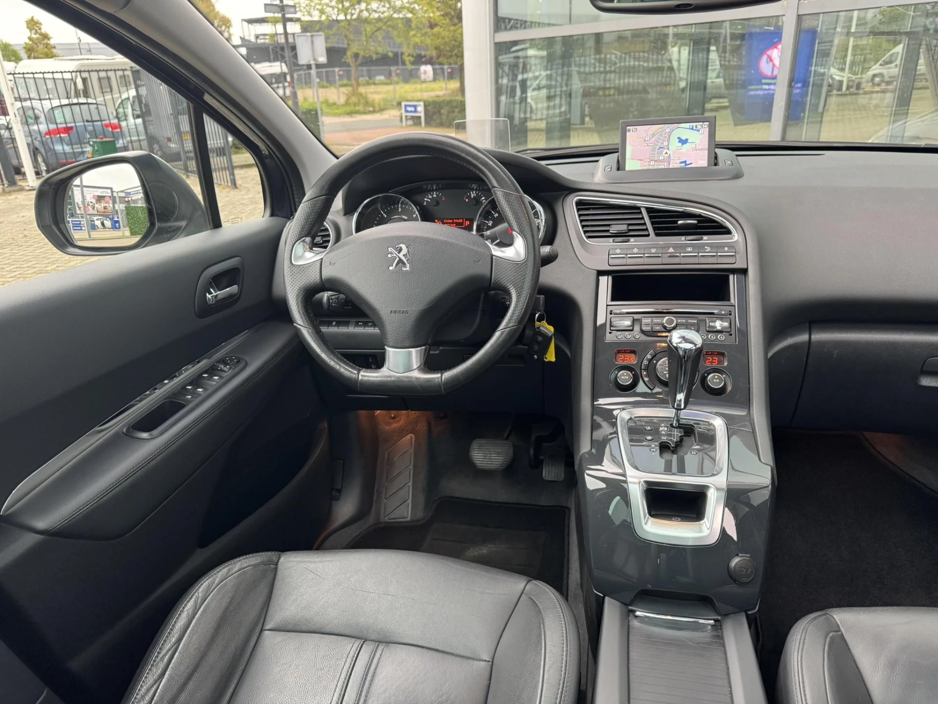 Hoofdafbeelding Peugeot 5008