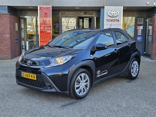 Toyota Aygo X PLAY 5-DEURS NL-AUTO APPLE/ANDROID DAB+ AD-CRUISE AIRCO ACHTERUITRIJCAMERA