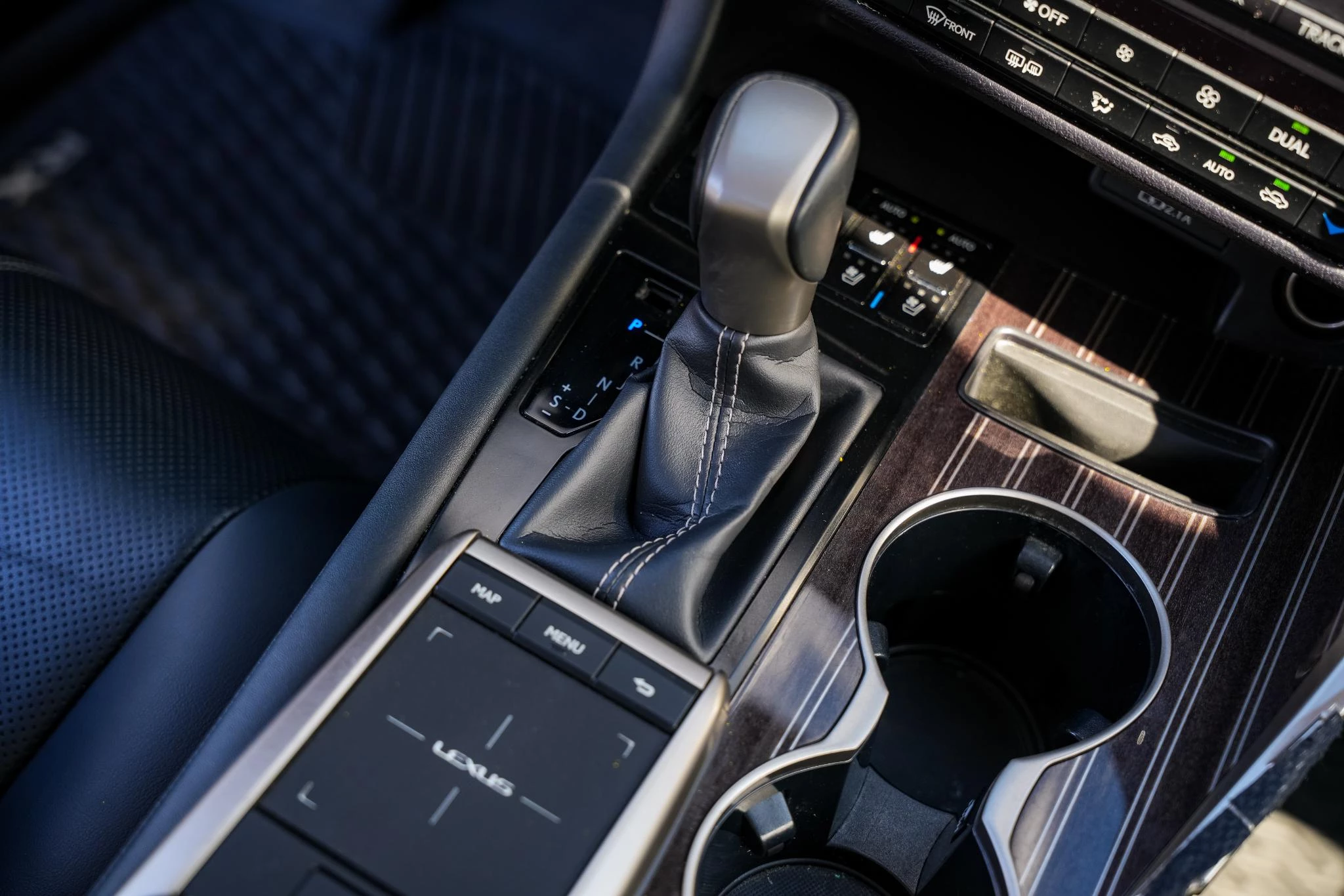 Hoofdafbeelding Lexus RX