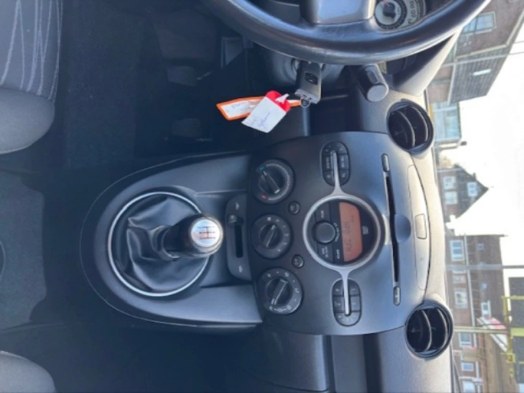 Hoofdafbeelding Mazda 2