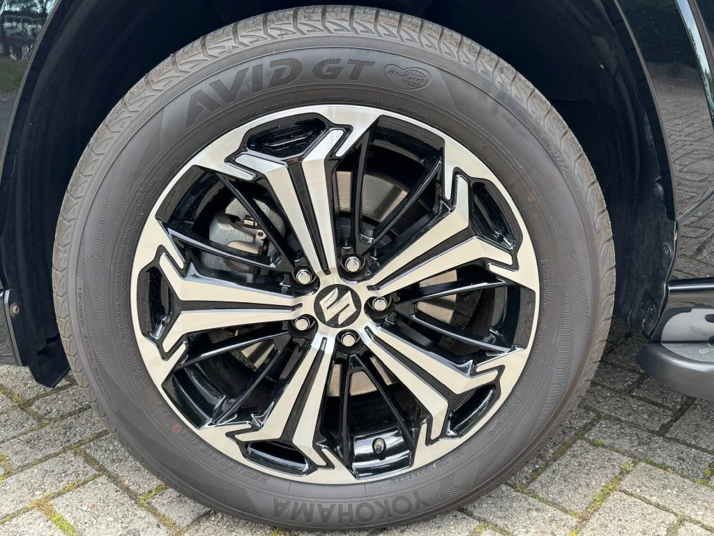 Hoofdafbeelding Suzuki Across