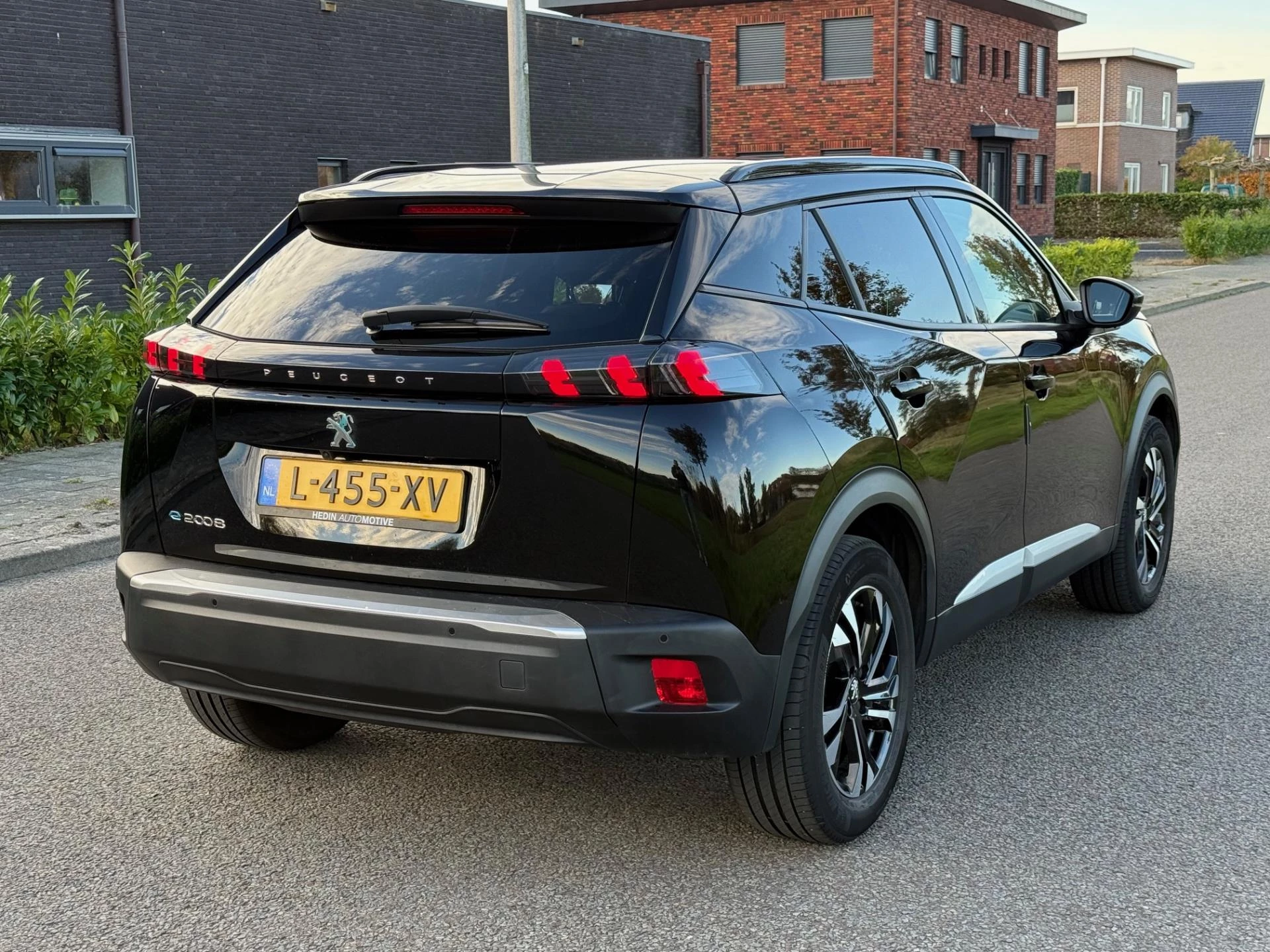 Hoofdafbeelding Peugeot e-2008