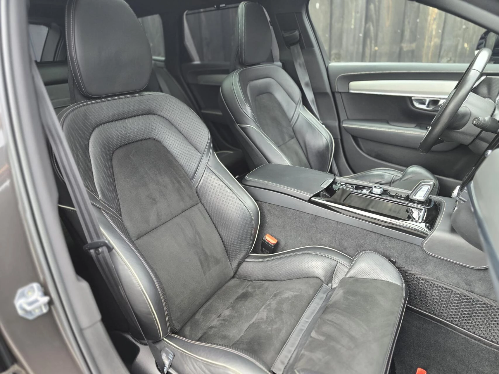 Hoofdafbeelding Volvo V90