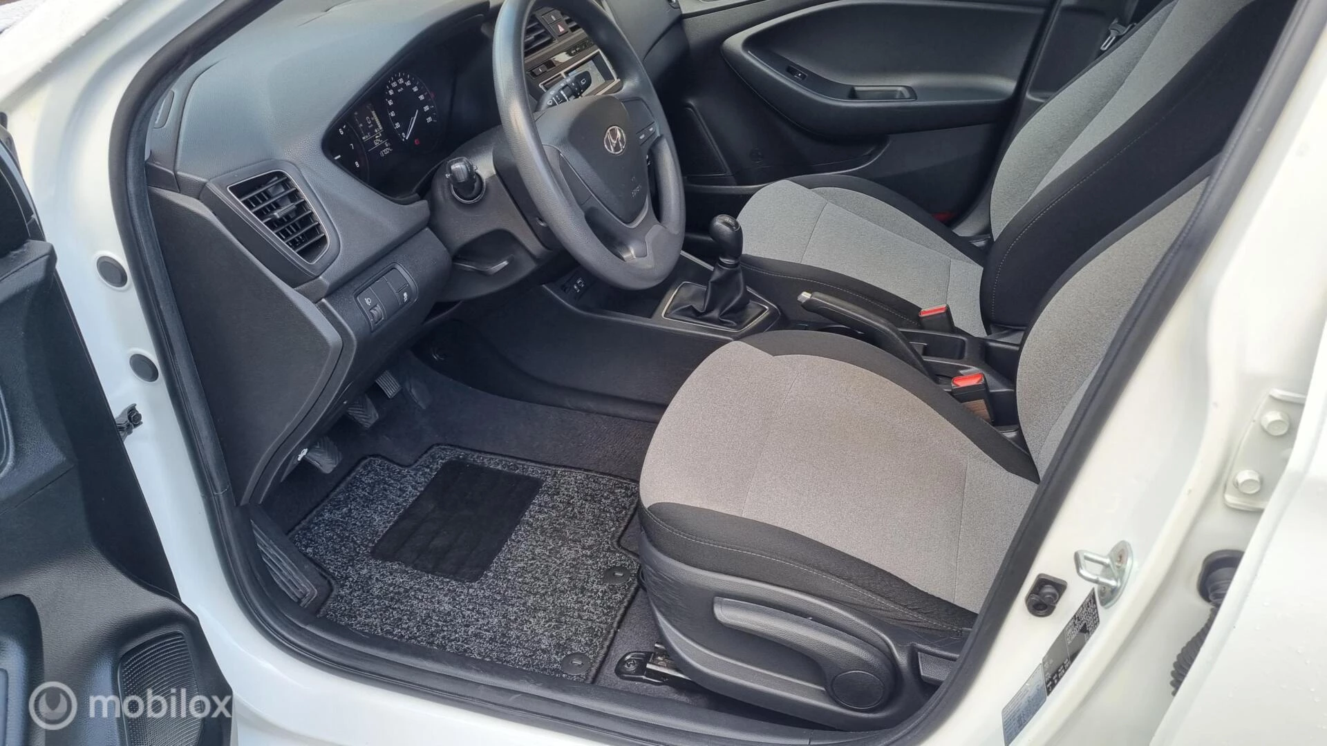 Hoofdafbeelding Hyundai i20