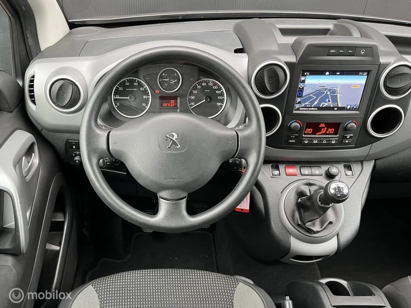 Hoofdafbeelding Peugeot Partner