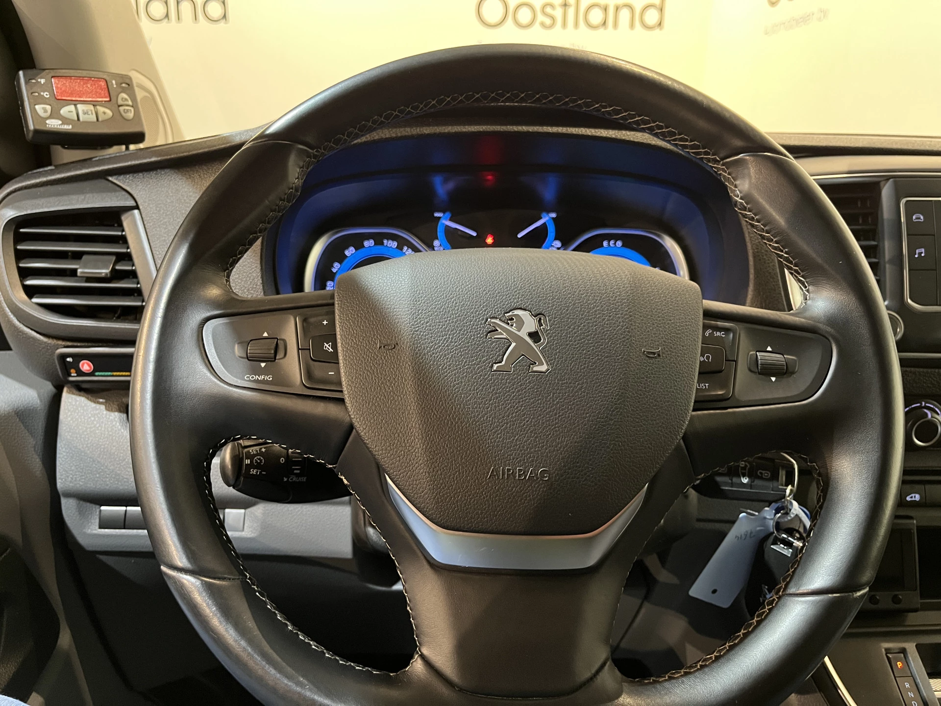 Hoofdafbeelding Peugeot e-Expert
