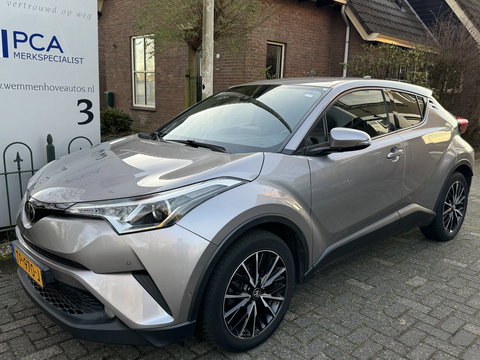 Hoofdafbeelding Toyota C-HR