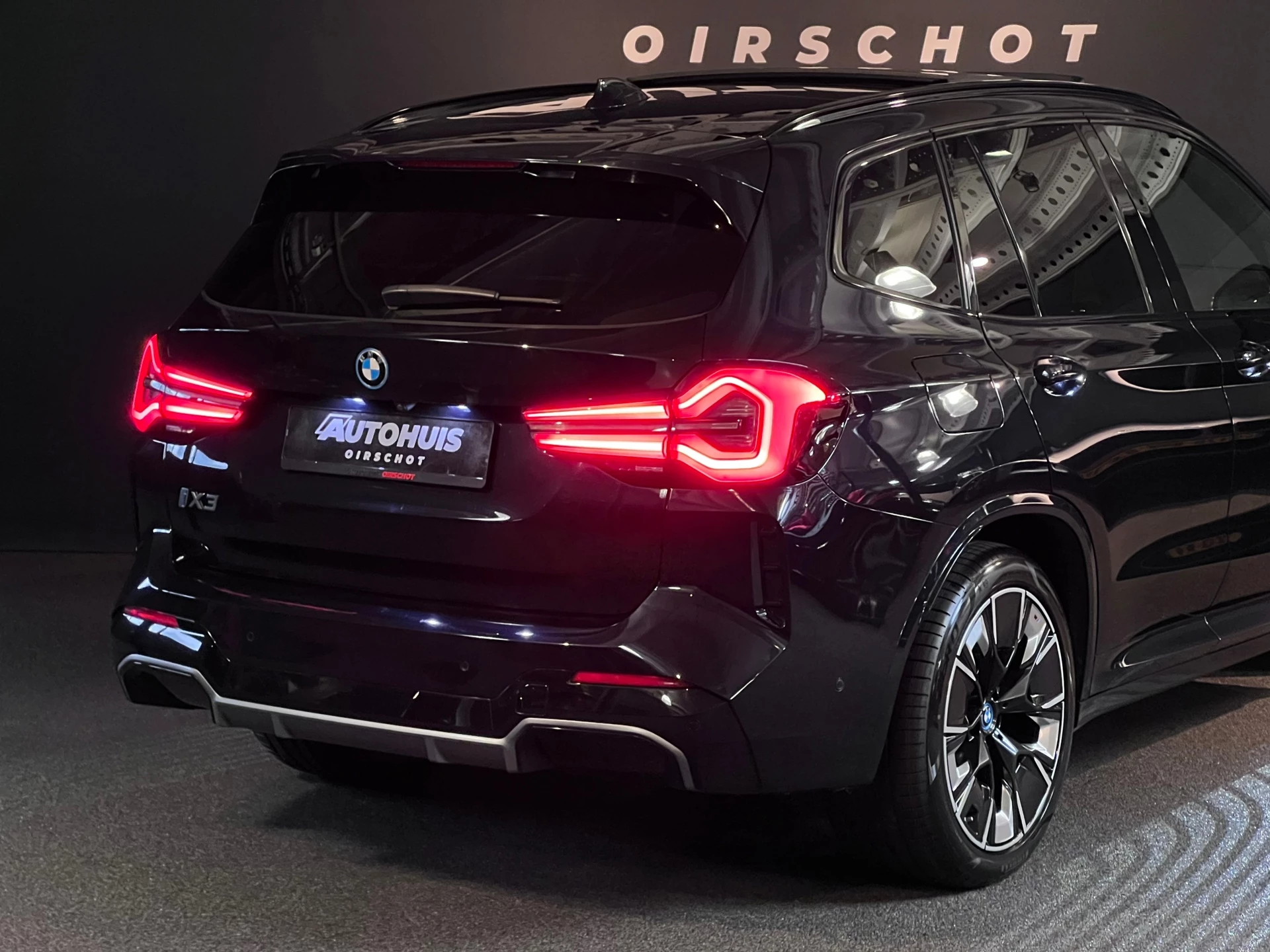 Hoofdafbeelding BMW iX3