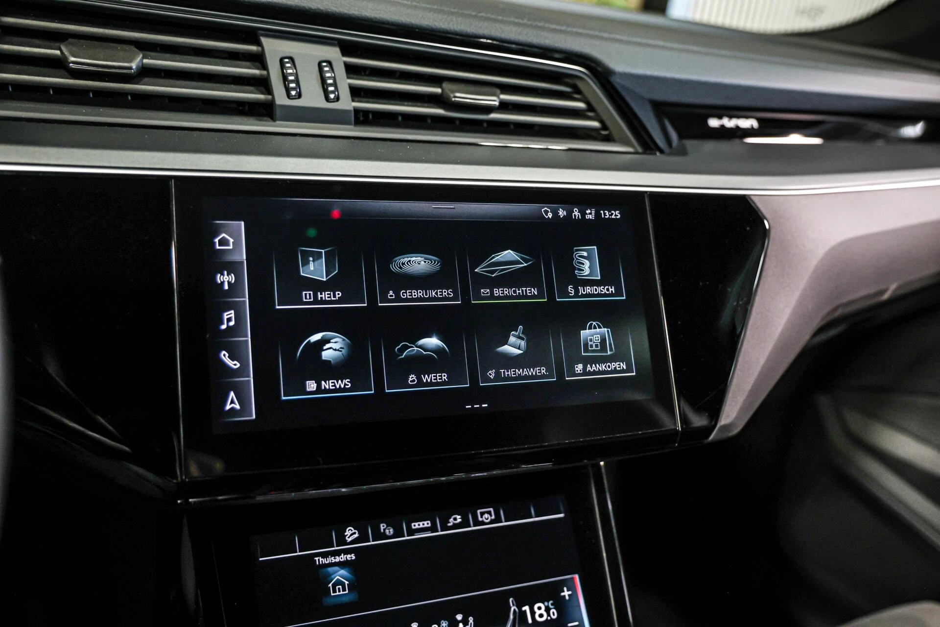 Hoofdafbeelding Audi Q8 e-tron