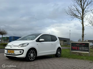 Volkswagen Up! 1.0 high up! BlueMotion /pano/cruise/airco/pdc/