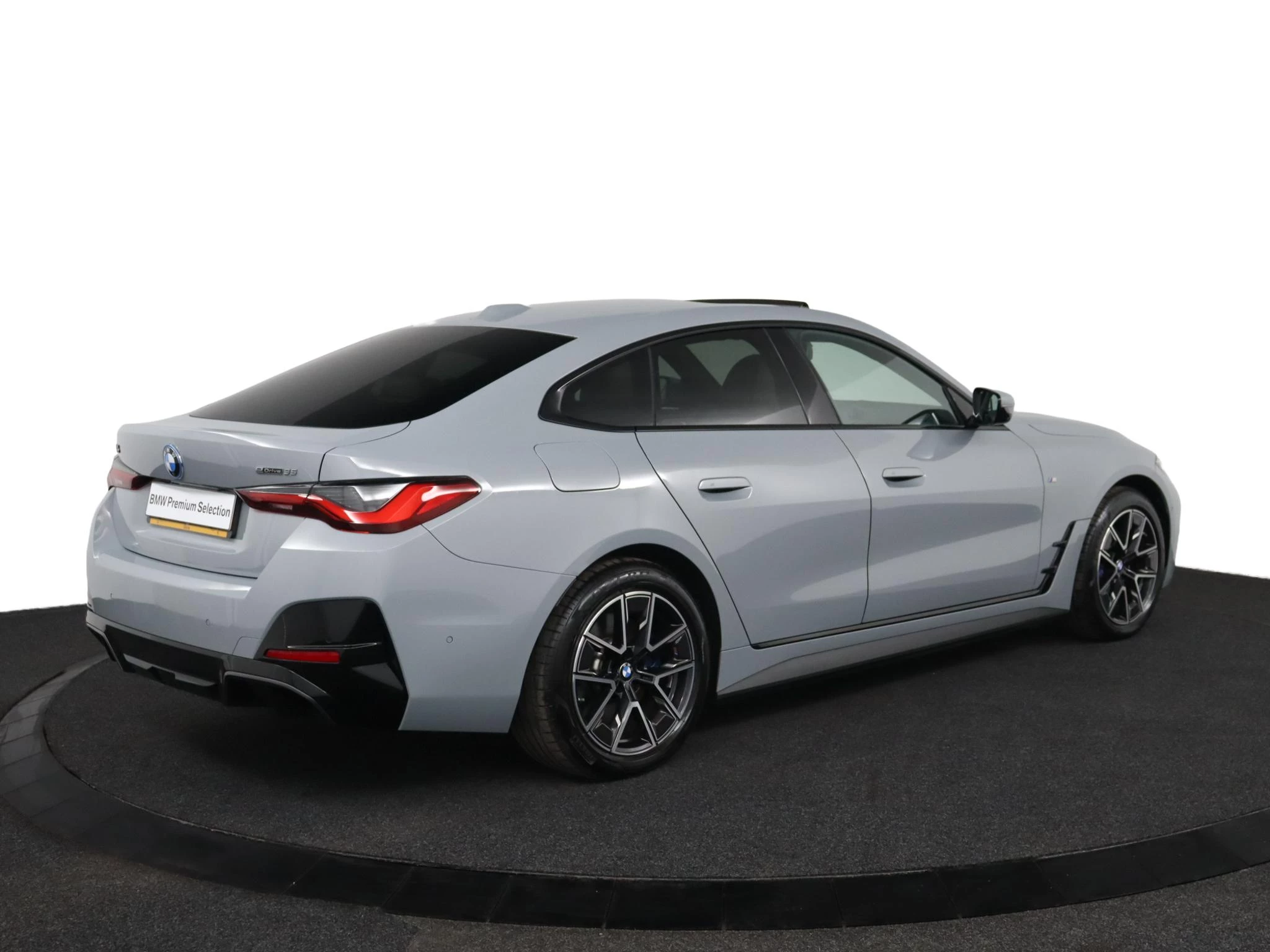Hoofdafbeelding BMW i4