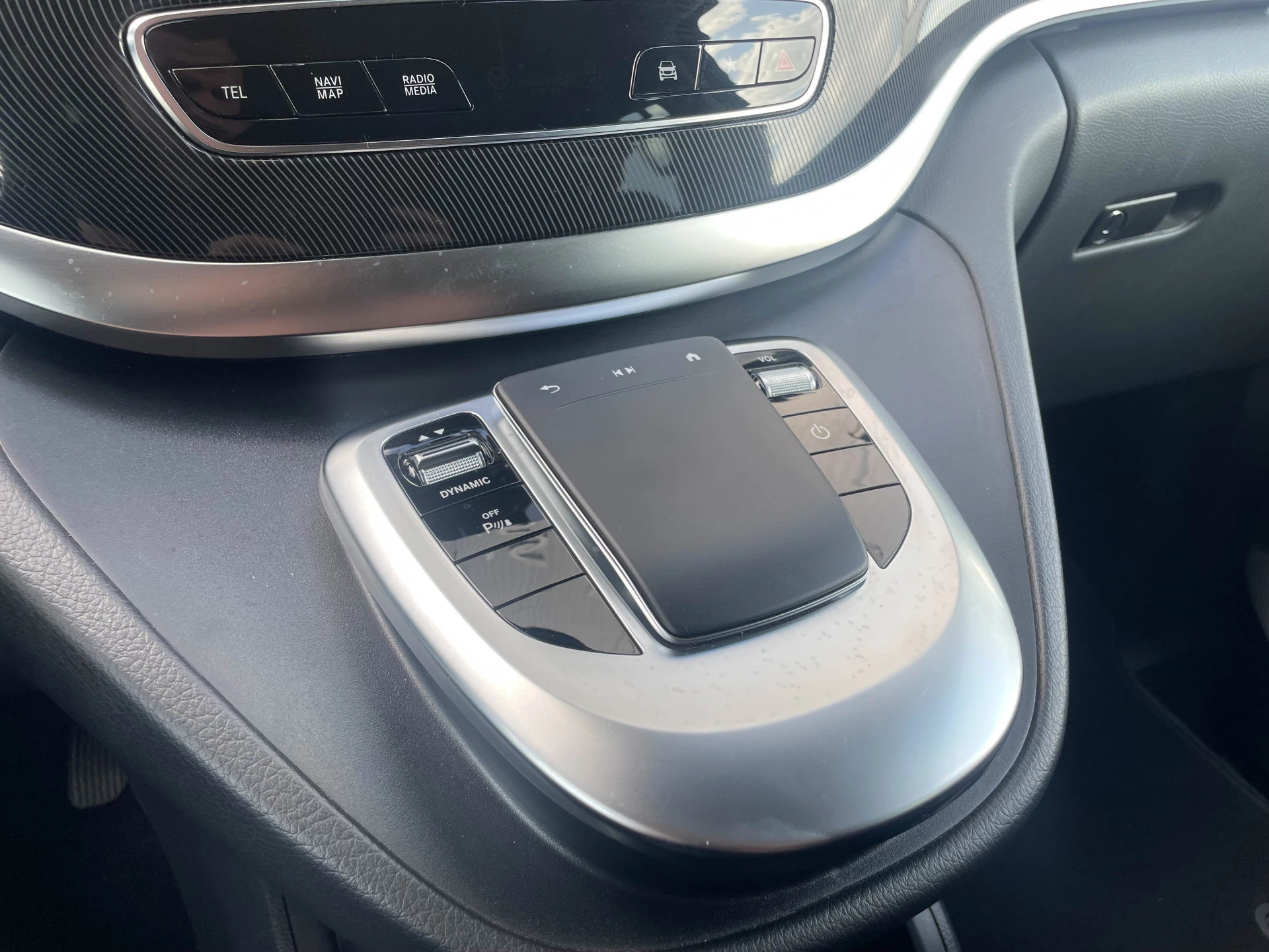 Hoofdafbeelding Mercedes-Benz EQV