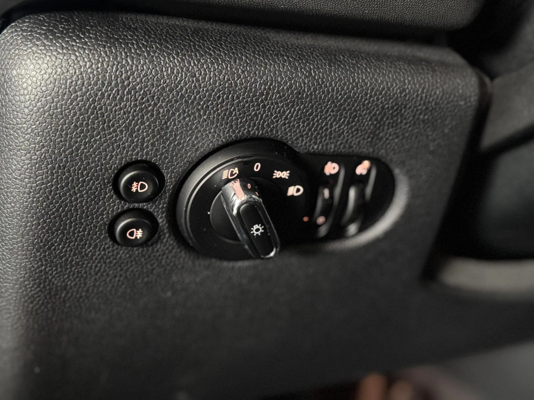 Hoofdafbeelding MINI One