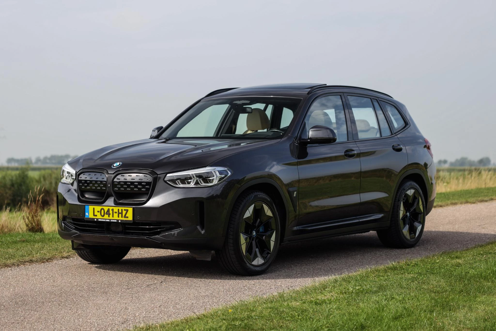 Hoofdafbeelding BMW iX3