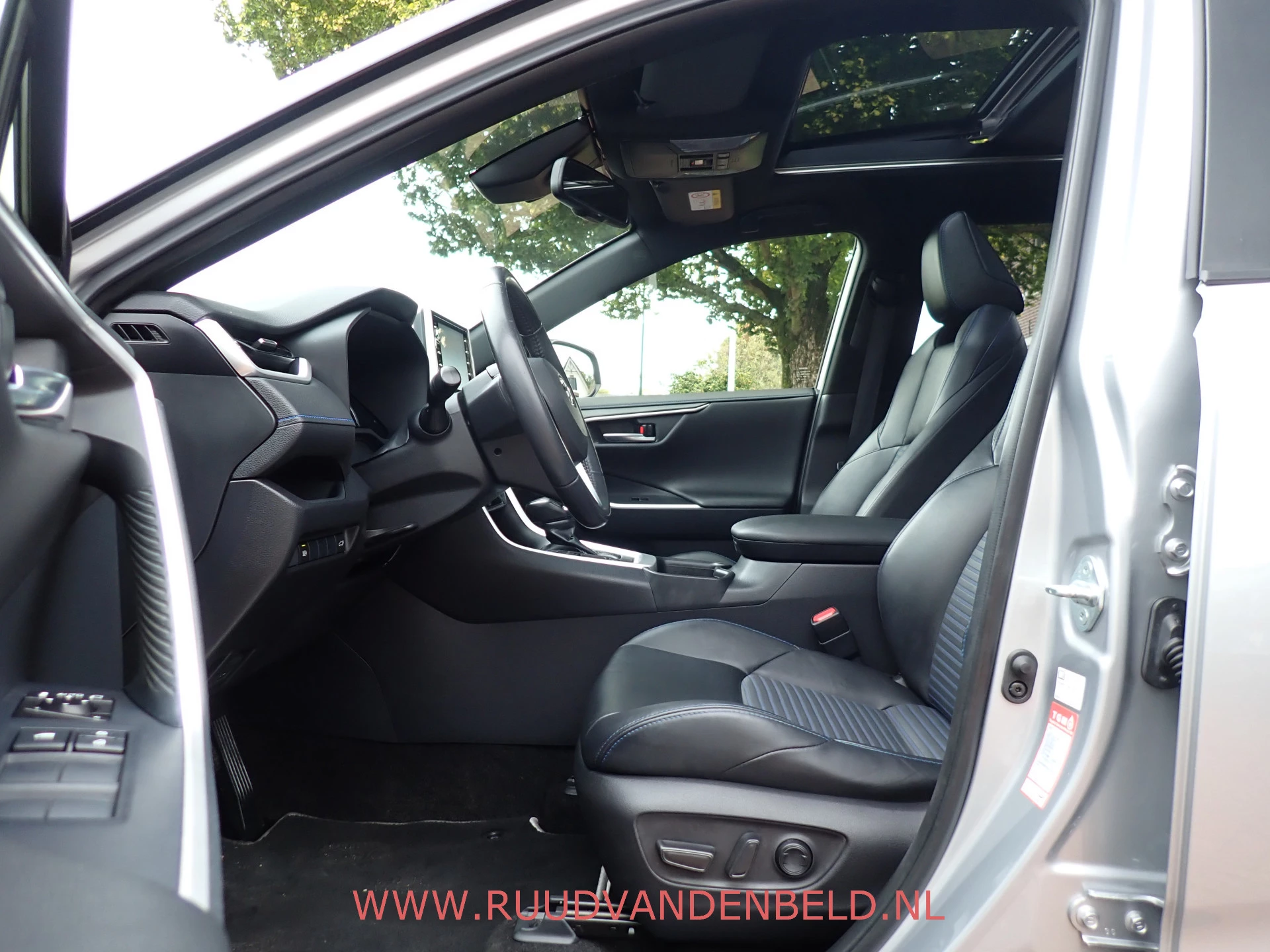 Hoofdafbeelding Toyota RAV4