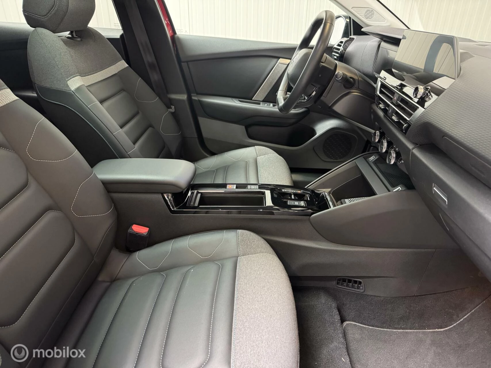Hoofdafbeelding Citroën ë-C4