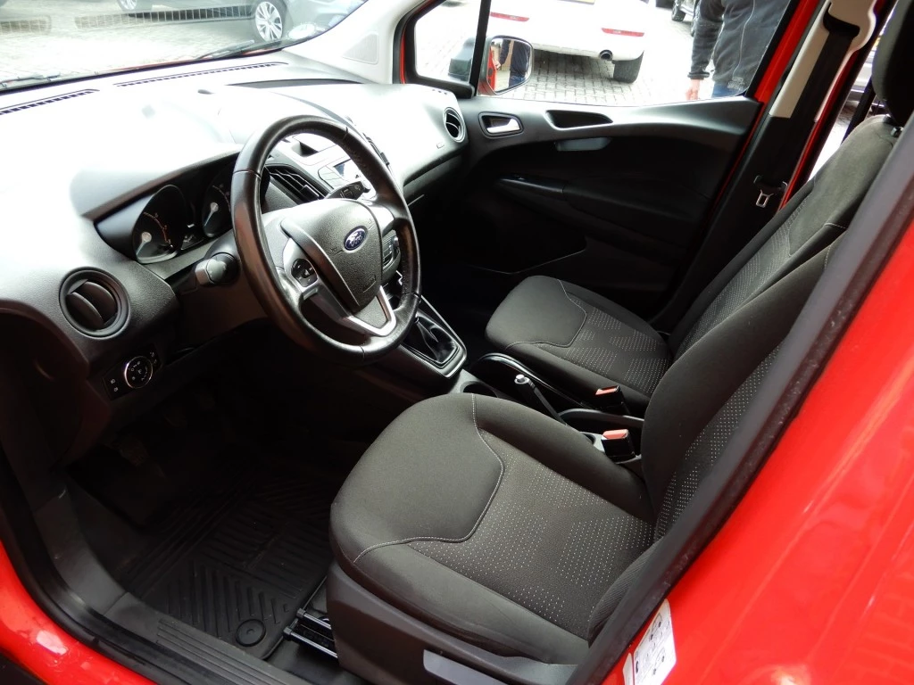 Hoofdafbeelding Ford Transit Courier